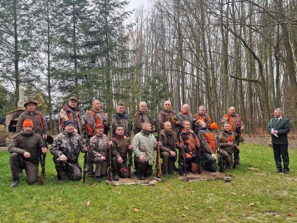 Na chwałę polskiego łowiectwa bądź prawym myśliwym, niech Ci bór darzy!